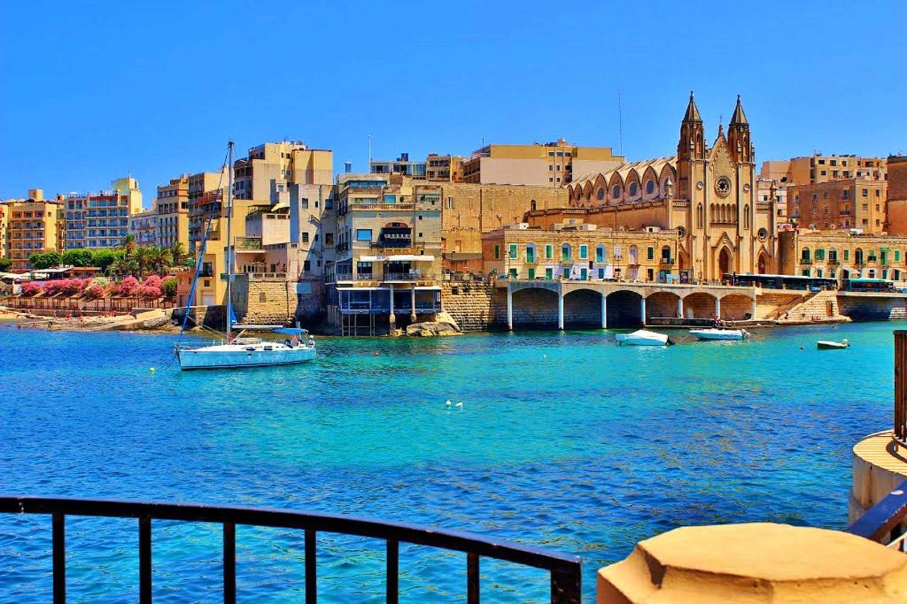 Modern Apartment Steps From Balluta Bay Sliema Bagian luar foto
